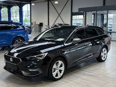 SEAT Leon Sportstourer - 1.5 TSI e-Hybrid PHEV 204 pk FR Business | Trekhaak | Stoel- en stuurwiel verwarming | Ada