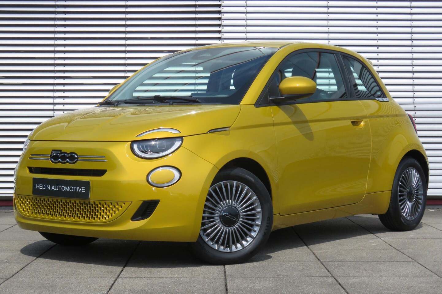 Fiat 500 - 1.0 Hybrid Torino Launch Edition | Cruise Control | Apple Caplay & Android Auto | Parkeers - AutoWereld.nl