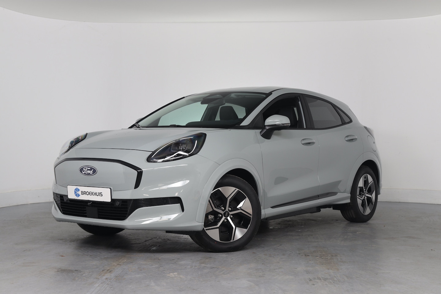 Ford Puma Gen-E - Select FWD 47 kWh | Winter Pack | Camera | Elektrische Kofferklep | Navigatie | Draadloze - AutoWereld.nl