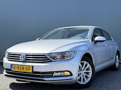 Volkswagen Passat - BWJ 2017 | 1.8TSI 180PK Highline AUTOMAAT | TREKHAAK | STOEL&STUUR VERW | VERW ACHTERBANK