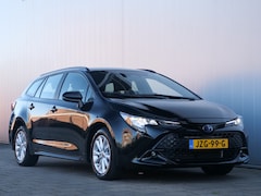 Toyota Corolla Touring Sports - 1.8 Hybrid 140pk CVT Active Apple Carplay / Camera / Winterpakket / Adaptive Cruise