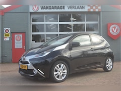 Toyota Aygo - 1.0 VVT-i x Leder, Camera, 12 mnd. gar