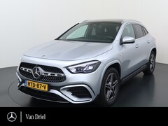 Mercedes-Benz GLA-Klasse - GLA 250 e AMG line | Trekhaak Panorama Dodehoek Distronic