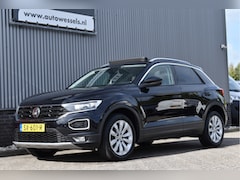 Volkswagen T-Roc - 1.0 TSI Style Panoramadak, Adaptive cruise, NL-auto
