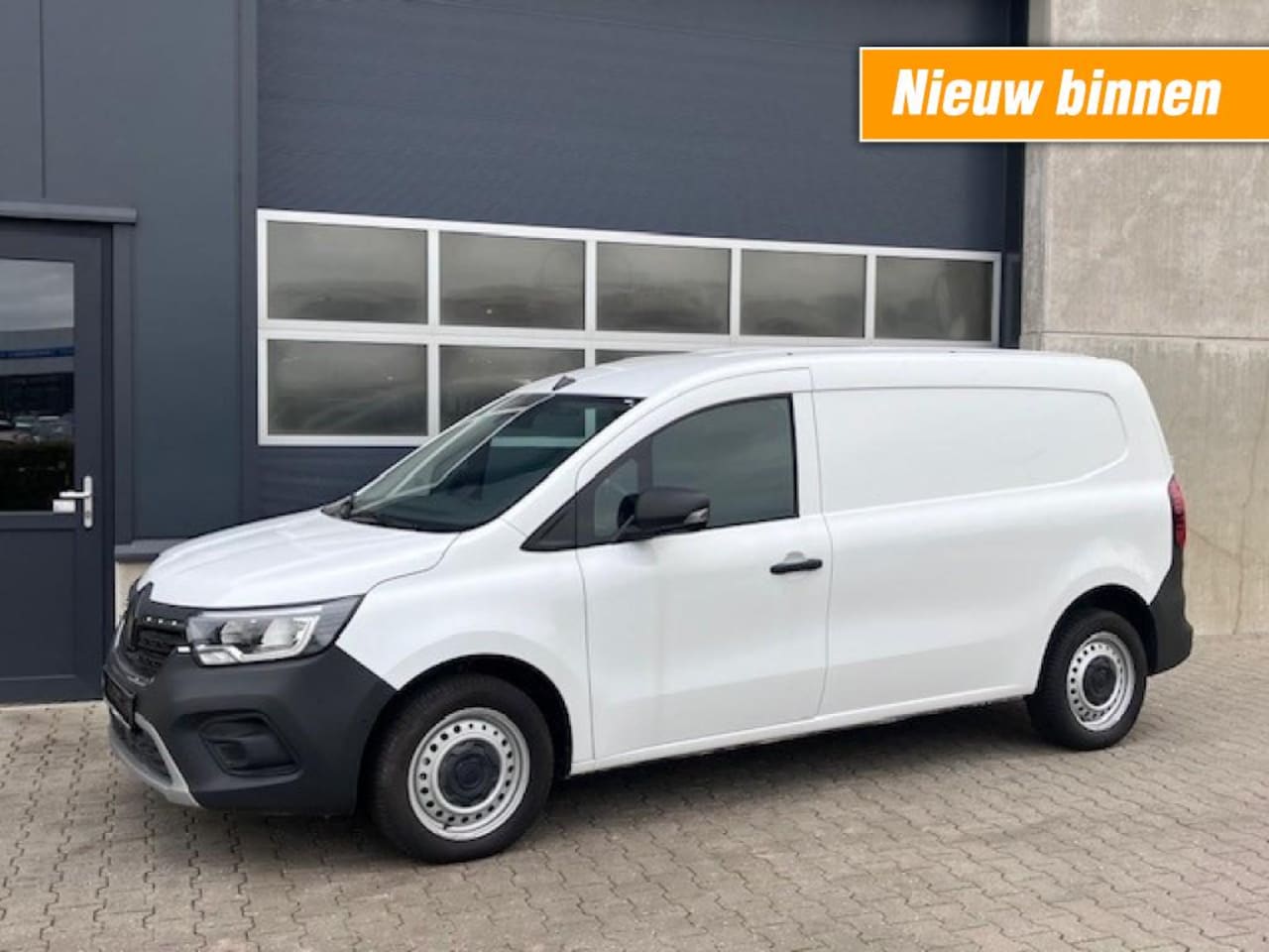 Renault Kangoo - 1.5 DCi 95 pk  L2 - Navi - Apple/Android - camera - sensoren V/A - climate control - AutoWereld.nl