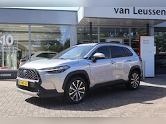 Toyota Corolla Cross - 2.0 HYBRID 184PK FIRST-EDITION BLIND-SPOT EL-ACHTERKLEP LM-VELGEN KEYLESS PARK-SENSOREN ST