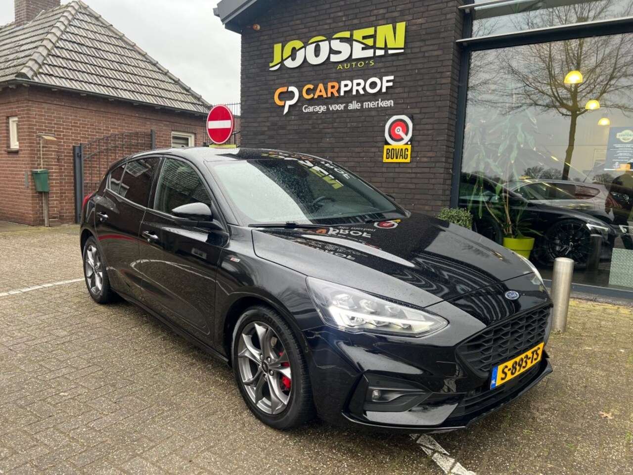 Ford Focus - 1.0 ECOB. TIT. XBNS ST LINE - AutoWereld.nl
