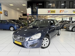 Volvo V60 - 1.6 T3 Kinetic Automaat Bovag Garantie