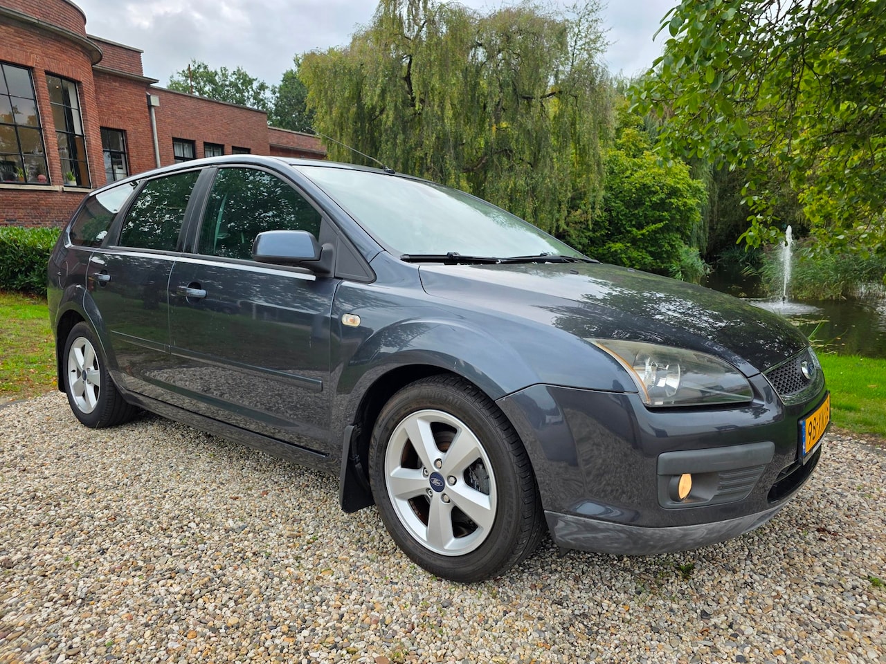 Ford Focus Wagon - 1.6-16V Futura AIRCO *apk:04-2027* - AutoWereld.nl