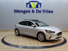Ford Focus - 1.0 EcoBoost Titanium Business Airco ECC | Panorama | Stuur Verwarming | Adaptive Cruise |