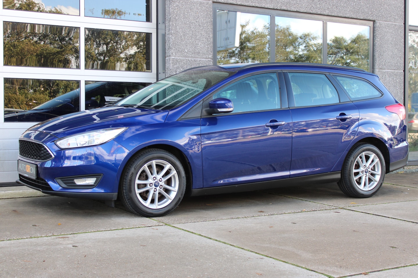 Ford Focus Wagon - 1.0 Lease Edition Apple Carplay&Android Auto Dealer Onderhouden - AutoWereld.nl