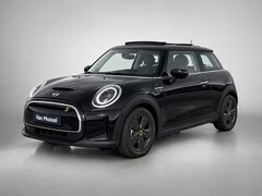 MINI Electric - Essential 33 kWh | 98% SOH | Premium Plus Pack | Automaat | Panoramadak | Apple Carplay |