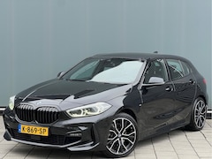 BMW 1-serie - BWJ 2021 | 118i 136PK High Ex. AUTOMAAT | LEER | M-PAKKET | CLIMA | NAVI | SPORTSTOELEN |