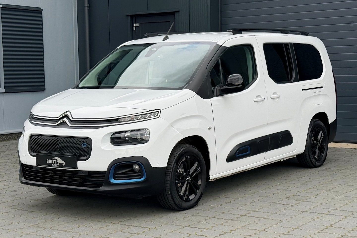 Citroën ë-Berlingo XL - Shine 50 kWh CAMERA NAVI KEYLESS 2X SCHUIFDEUR TREKHAAK - AutoWereld.nl