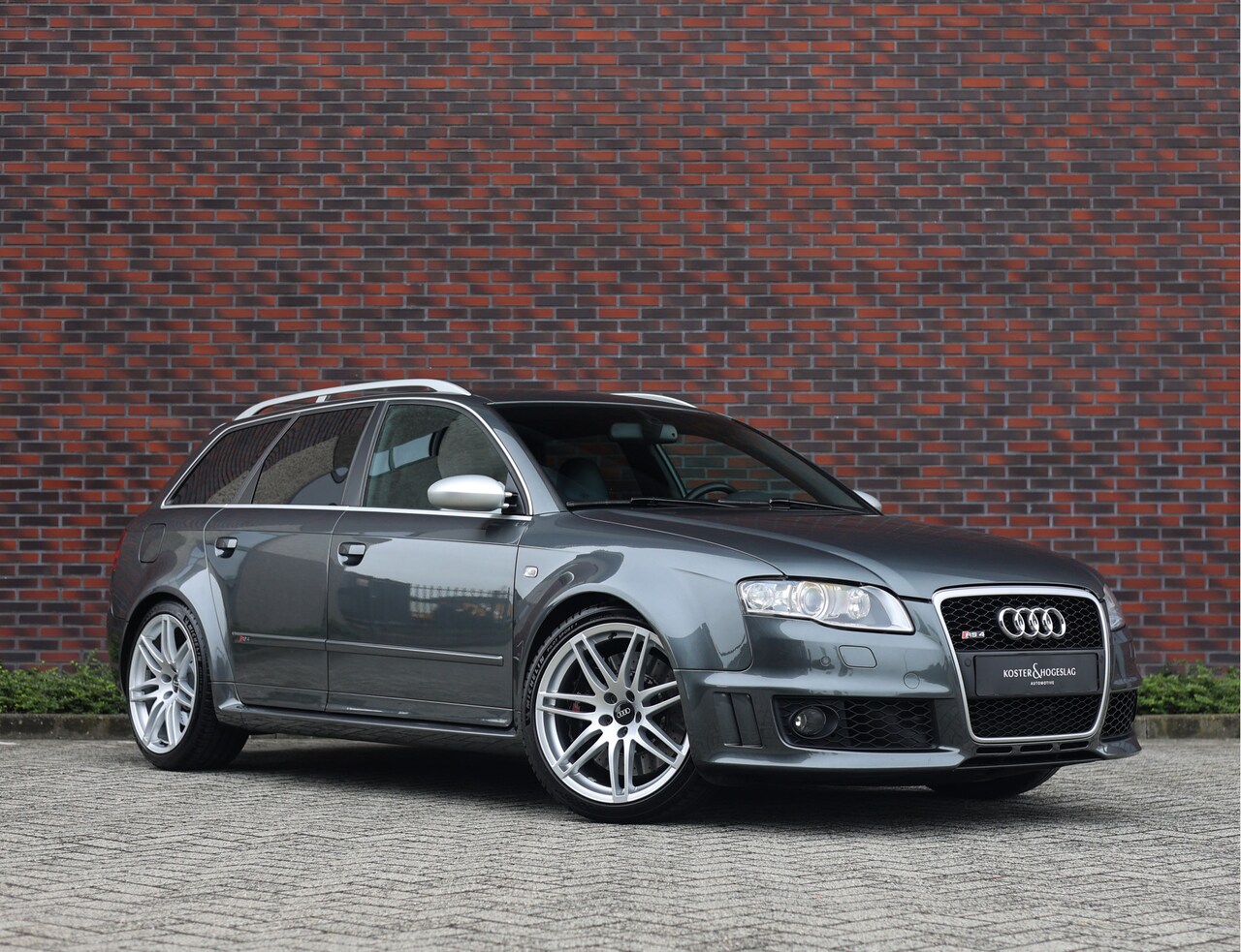 Audi RS4 - Avant 4.2 FSI quattro | Exclusive - BOSE - Historie - AutoWereld.nl