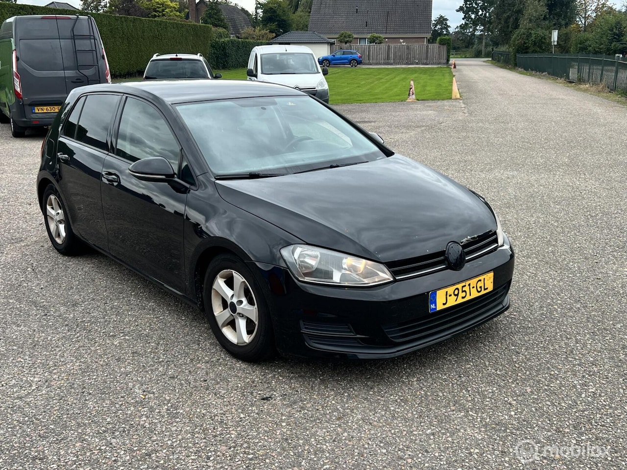 Volkswagen Golf - 1.2 TSI Trendline 1.2 TSI Trendline - AutoWereld.nl
