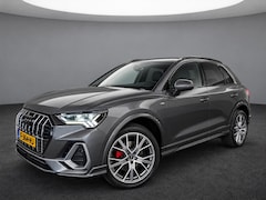 Audi Q3 - 35 TFSI S edition / Digitaal dashboard / Panoramadak / Camera / Navigatie / Dodehoek herke
