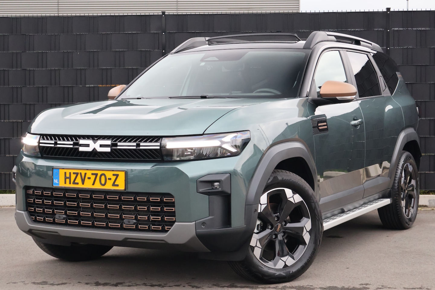 Dacia Bigster - 1.8 Hybrid 155 Extreme | Garantie tot 2032 | Pano | Trekhaak | Stoel-/Stuurverwarming | Si - AutoWereld.nl