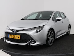 Toyota Corolla - 2.0 Hybrid First Edition | Navigatie | Trekhaak | Executive licht metalen velgen |