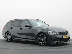 BMW 3-serie Touring - 330e Business Edition Plus M-sport Org NL, Panoramadak, M-Sportstoelen, Carbon, Camera, El