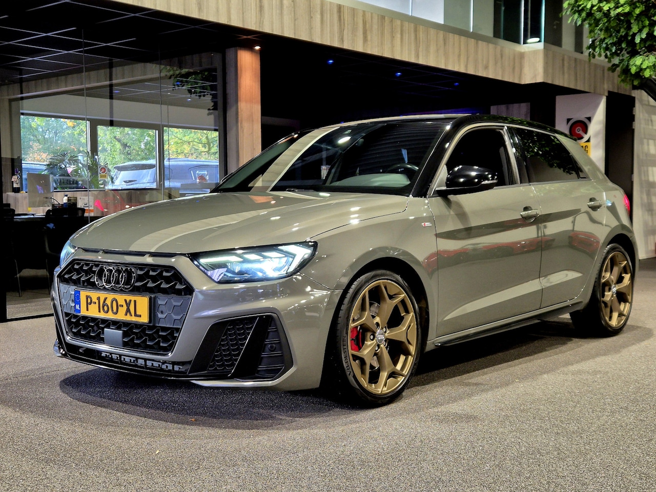 Audi A1 Sportback - 30 TFSI edition one S-Line Groot Navi | Verw. stoelen | Carplay-Android | LED - AutoWereld.nl