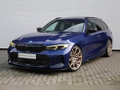 BMW 3-serie Touring - 330e M Sport Automaat / Trekhaak / Panoramadak / Sportstoelen / Comfort Access / Harman Ka