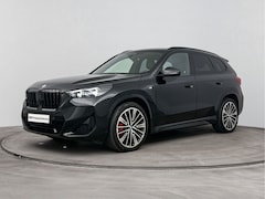 BMW X1 - xDrive30e M Sport Automaat / Sportstoelen / Comfort Access / Achteruitrijcamera / Harman-K