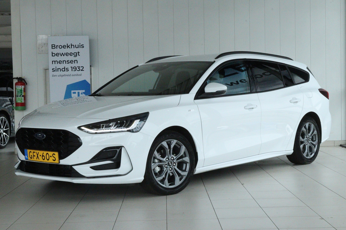 Ford Focus Wagon - 1.0 EcoBoost Hybrid ST Line | Apple Carplay/Android Auto|telefoonintegratie premium | Bekl - AutoWereld.nl