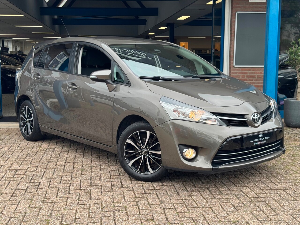 Toyota Verso - 1.6 VVT-i Comfort 2017 CLIMA 7 persoons NAP! - AutoWereld.nl