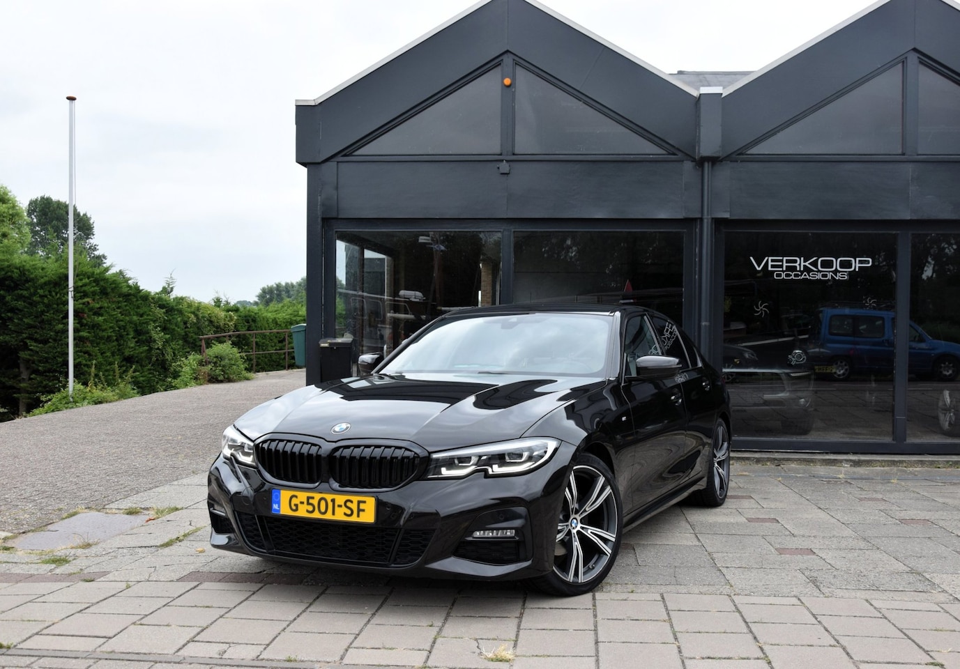 BMW 3-serie - 320i High Executive Edition 320i High Executive Edition - AutoWereld.nl