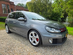 Volkswagen Golf - 2.0 GTI AUTOMAAT/dak/XENON/trekhaak
