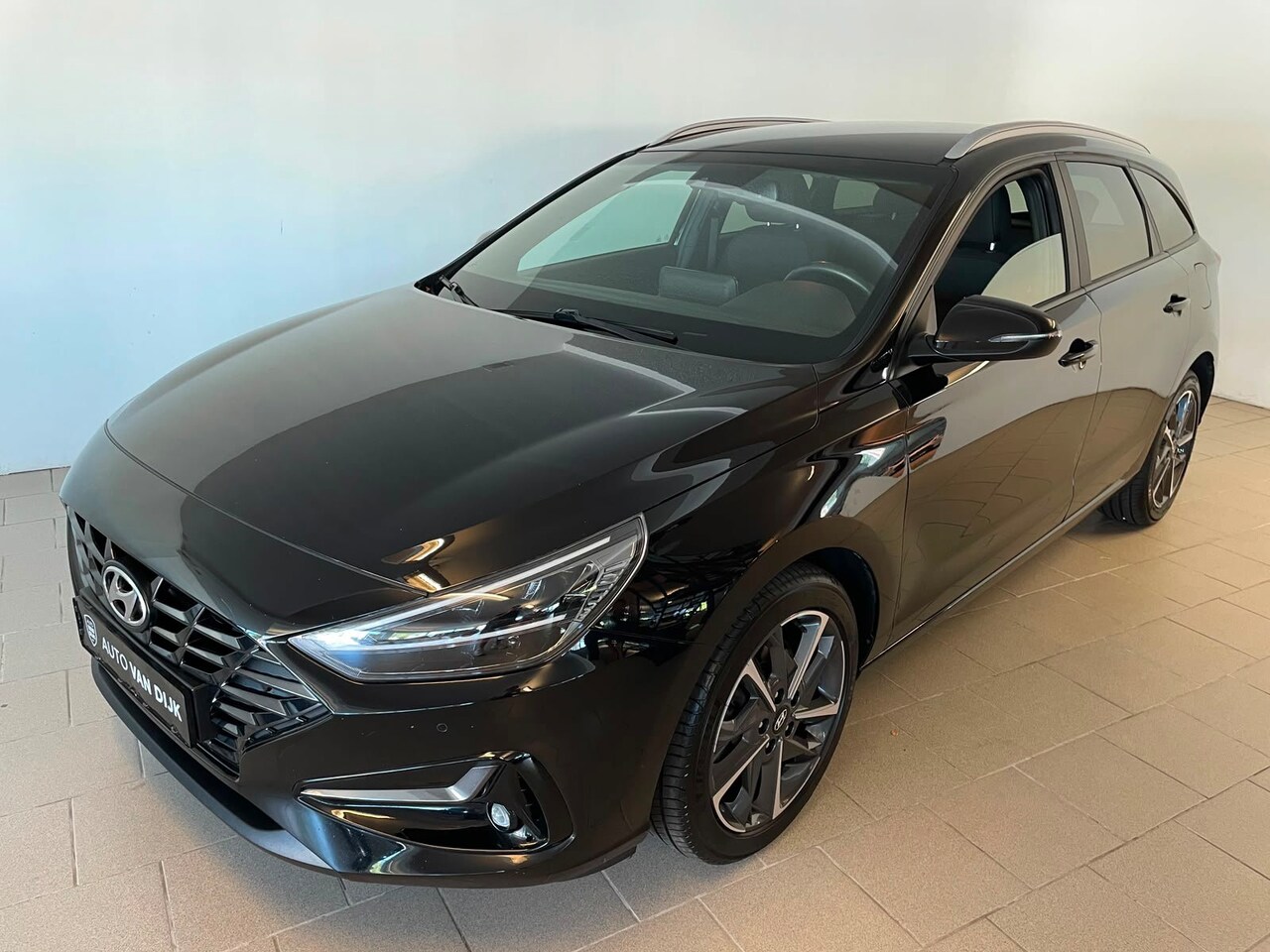 Hyundai i30 Wagon - 1.0 T-GDi MHEV Comfort Smart AIRCO NAVI CRUISE APPLE CARPLAY BLUETOOTH ELEK RAMEN CENT VER - AutoWereld.nl