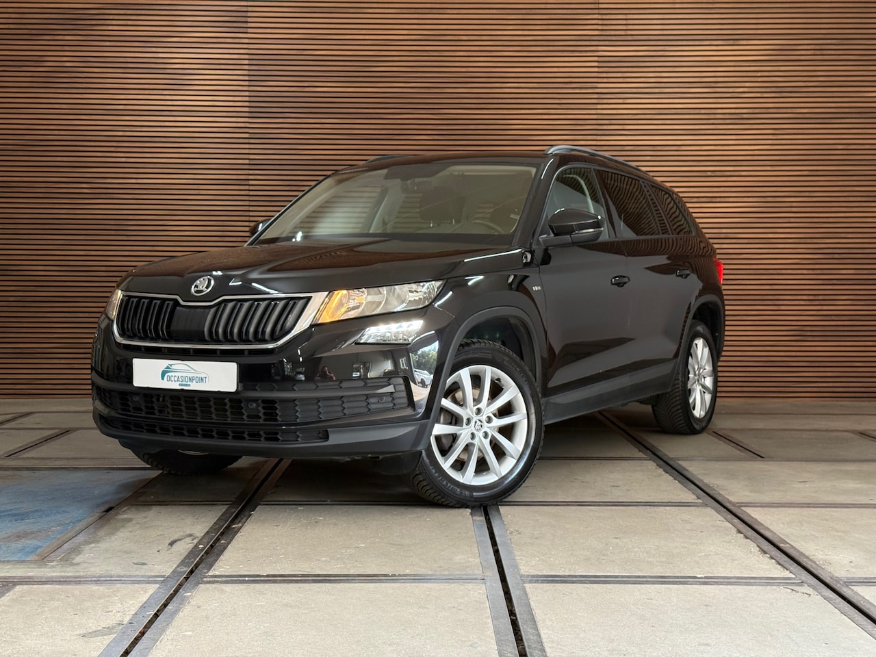 Skoda Kodiaq - 1.5 TSI Ambition 7p. | 7-persoons | Carplay & Android Auto | Trekhaak | Camera | Stoelverw - AutoWereld.nl