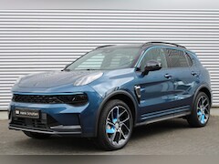 Lynk & Co 01 - Plug-in Hybrid | Panoramadak | Adaptieve cruise control | Keyless | Verwarmbare voorstoele