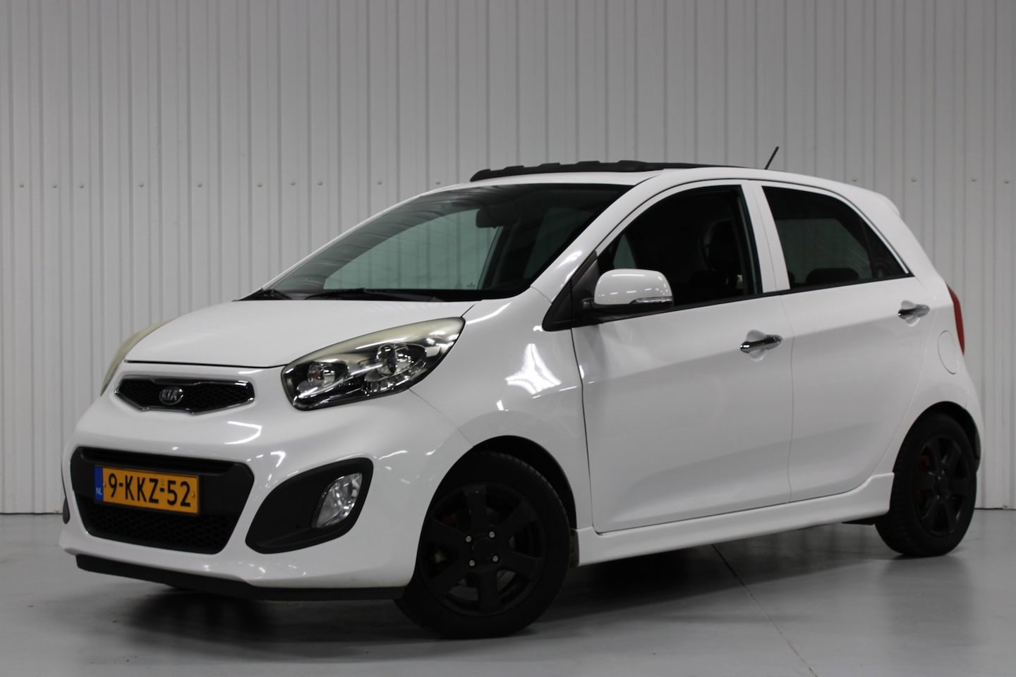 Kia Picanto - 1.0 CVVT Design Edition 1.0 CVVT Design Edition - AutoWereld.nl