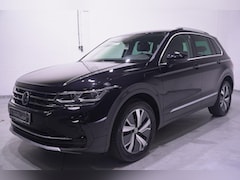 Volkswagen Tiguan - 1.4 TSI eHybrid Elegance SOH 87% Head up Trekhaak Led matrix Parkeerhulp Stoelverwarming