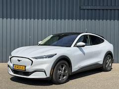 Ford Mustang Mach-E - RWD 75 kWh | Camera | Navigatie | Stoelverwarming | SOH 94% | Climate Control | Apple Carp