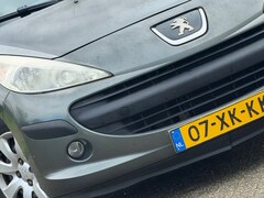 Peugeot 207 - 1.4-16V Color-line Gris Manitoba- Trekhaak/Airco/LMV - Praktisch & Compleet