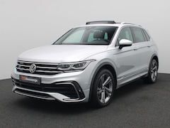 Volkswagen Tiguan - 1.4 TSI eHybrid R-Line Business+ 245PK DSG SOH 85, 33%, Panoramadak, Trekhaak, Matrix LED