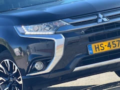 Mitsubishi Outlander - 2.0 PHEV NW MODEL Executive Edition - Black Pearl - Camera/Keyless/Seatheat - Topstaat