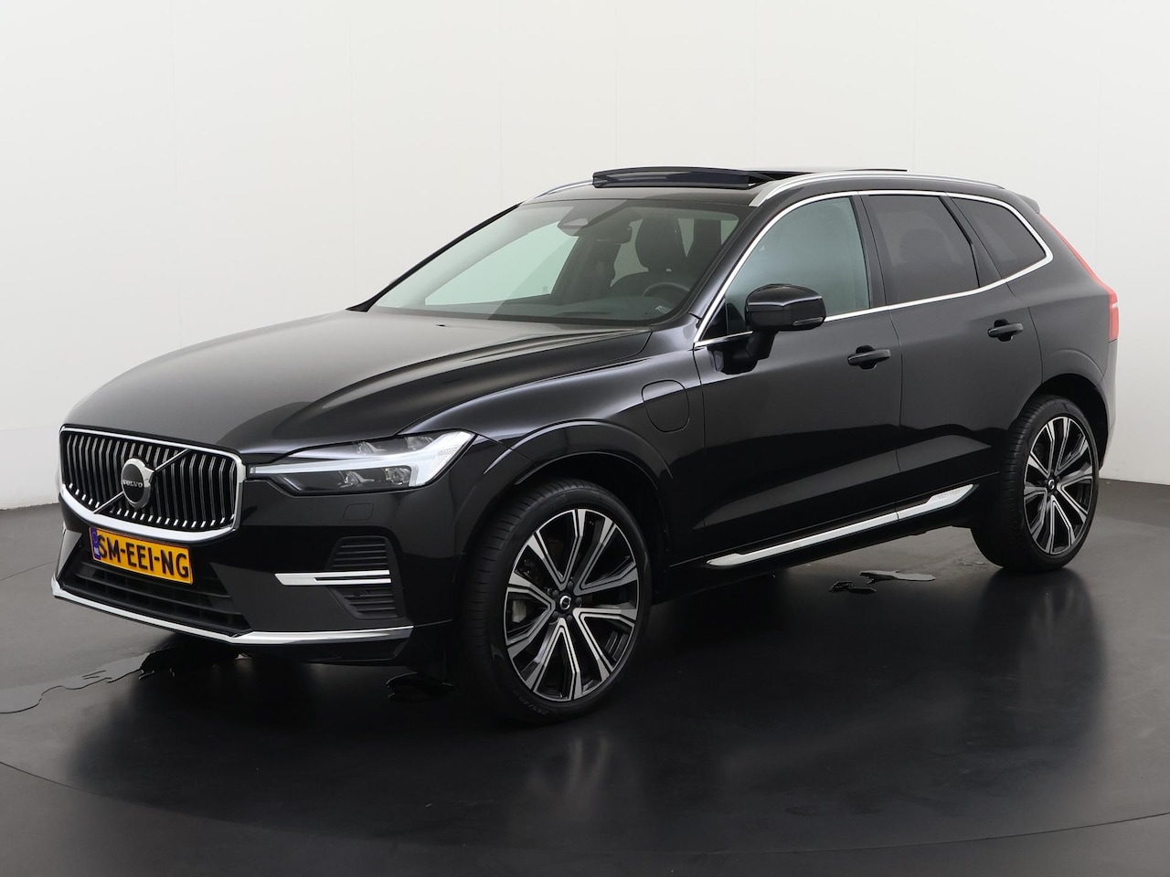 Volvo XC60 - T8 Long Range AWD Ultimate | Trekhaak | Head up | Harman/Kardon | Zondag Open! - AutoWereld.nl