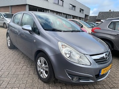 Opel Corsa - 1.4-16V Enjoy 2009 € 2.250, - AIRCO-CRUISE- 1 JR. APK ZO MEE