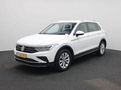 Volkswagen Tiguan - 1.5 TSI Life Business | LMV | Climate control | DAB | Camera | Navigatie | Bluetooth | Ada