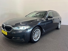BMW 5-serie Touring - 530e High Executive Panoramadak Navigatie Apple Carplay Android Auto 360 camera Parkeerhul