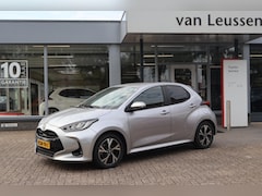 Toyota Yaris - 1.5 HYBRID 115 STYLE PARK-SENSOREN BLIND-SPOT LM-VELGEN PRIVACY-GLASS LED-PAKKET AD-CRUISE