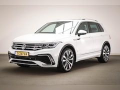 Volkswagen Tiguan - 1.5 TSI R-Line Business | IQ LIGHT | PANORAMADAK | SFEERVERLICHTING | DAB | APP CONNECT |
