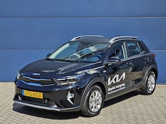 Kia Stonic - 1.0 T-GDi MHEV 100pk DynamicLine | Navigatie | Parkeercamera | Cruise control | Airco |