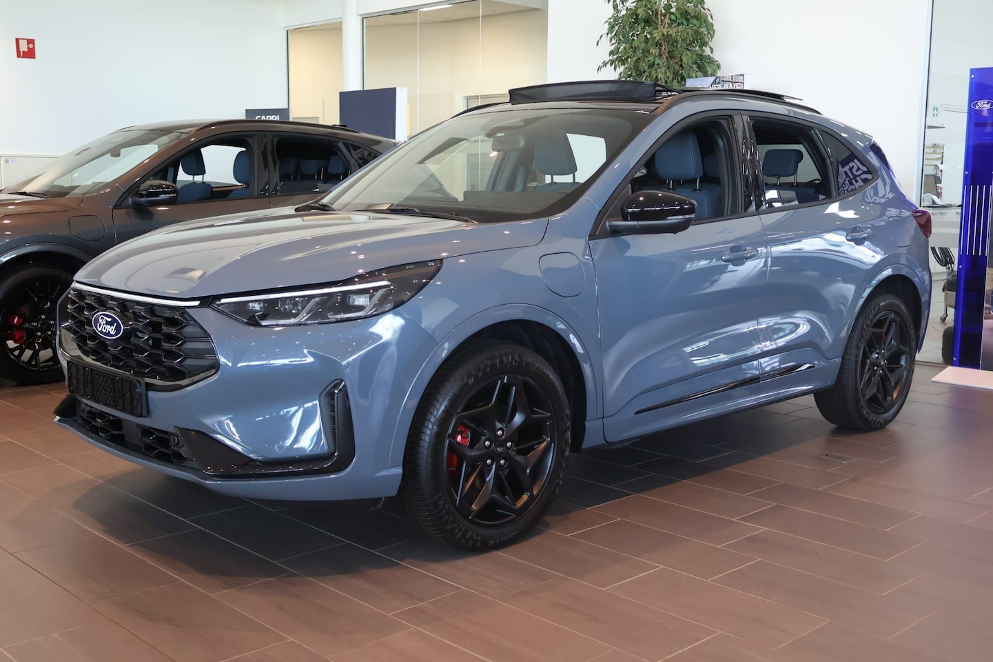 Ford Kuga - 2.5 PHEV BlueCruise Edition | Voorraad! | Pano | Elektrische Trekhaak | Winterpack | Adapt - AutoWereld.nl