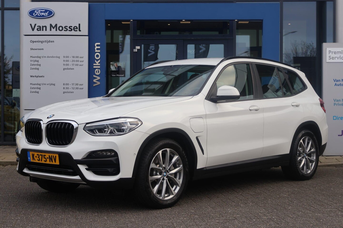 BMW X3 - xDrive30e eDrive Edition | Head-Up | Stoelverwarming | Cruise Control | Leder | Elektrisch - AutoWereld.nl