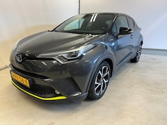 Toyota C-HR - 1.8 Hybrid First Edition Leder interiuer -trekhaak-Navigatie-Camera-4 seizoensbanden